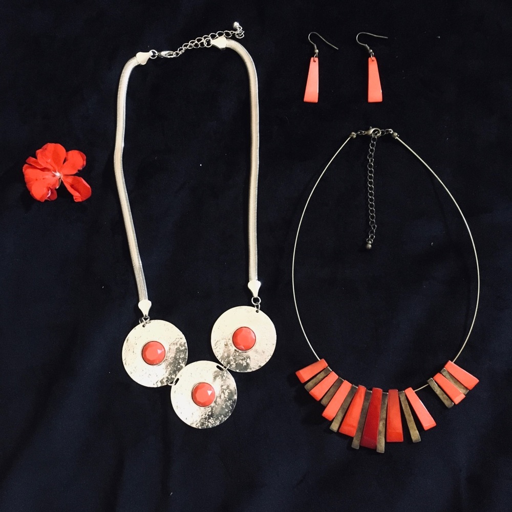 Red earring & necklaces ❤️